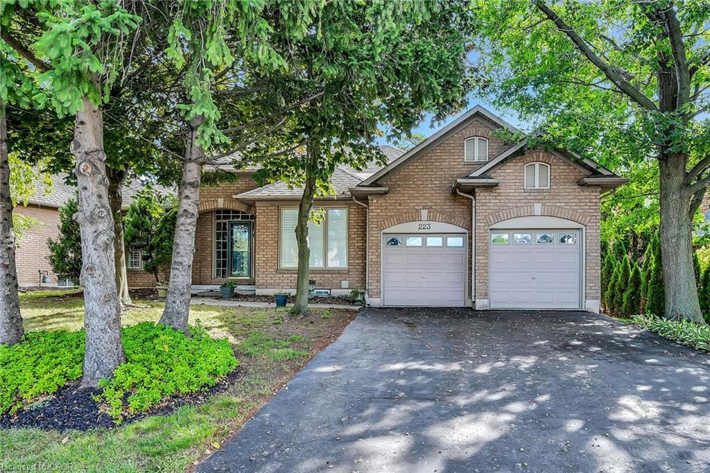 223 Greenbriar Road, Ancaster