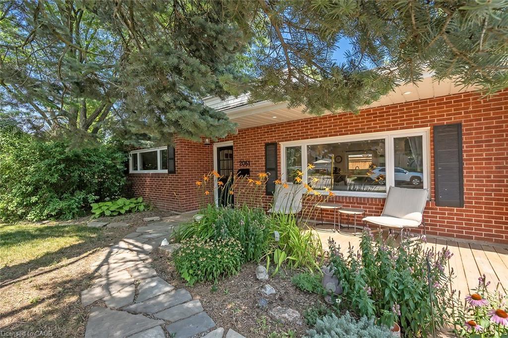 2061 Halton Place, Burlington