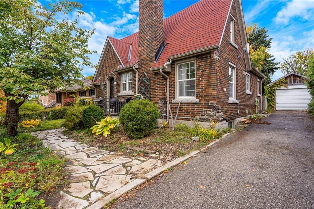 360 Luella Street, Kitchener