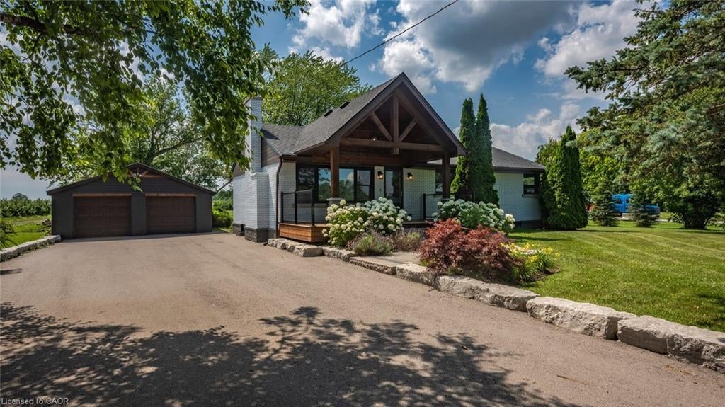 905 Blueline Road, Simcoe