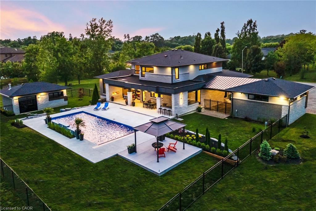 6 Shakespeare Road, Dundas