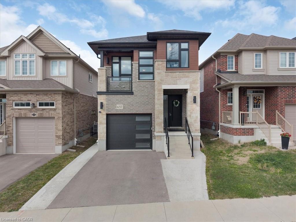 657 Benninger Drive, Kitchener