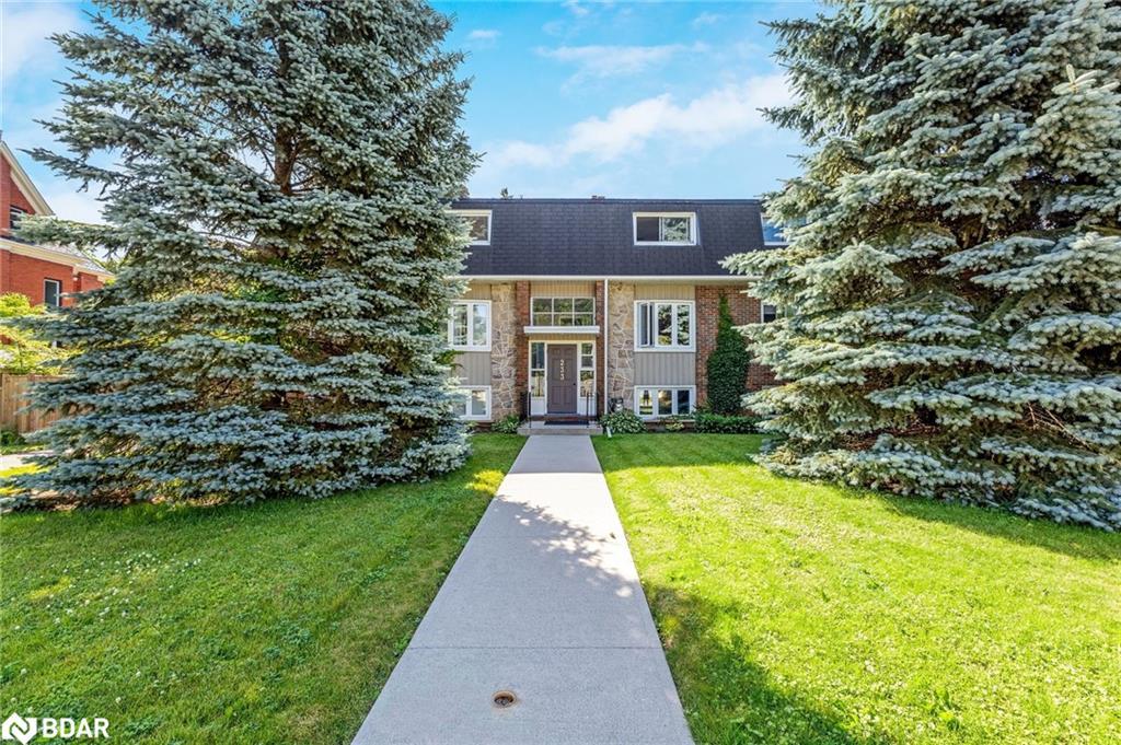 233 Westminster Drive S, Cambridge