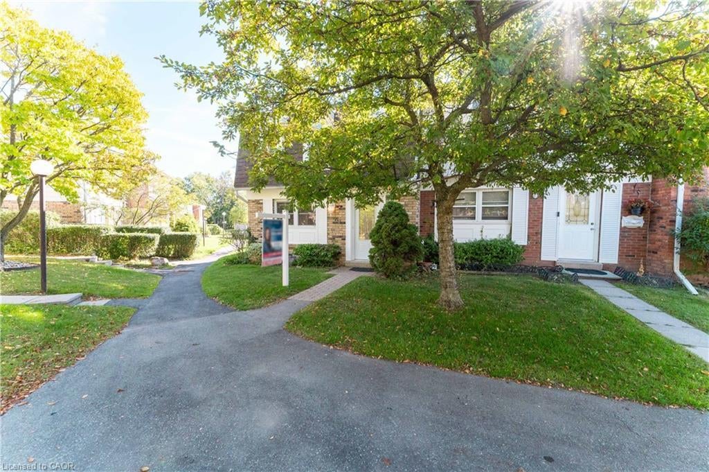 2252 Upper Middle Road 6, Burlington