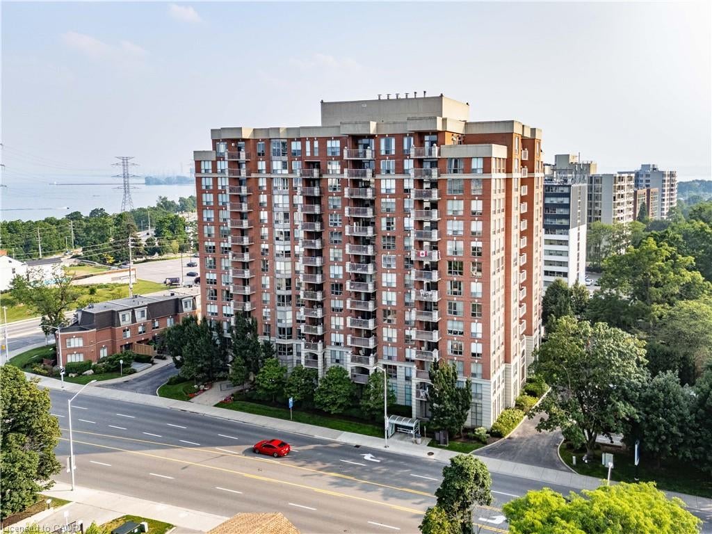 442 Maple Avenue 401, Burlington
