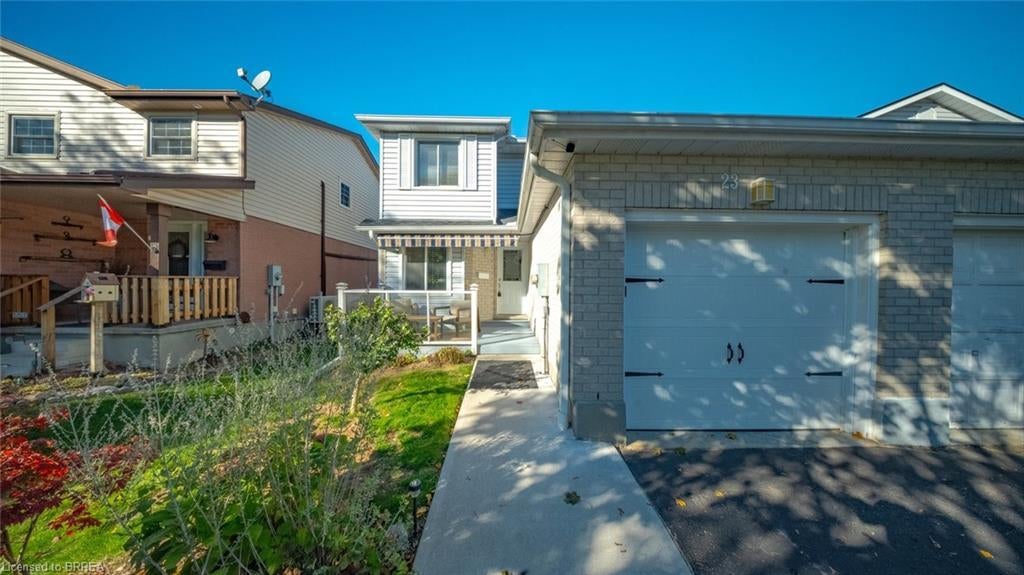 23 Freeman Crescent, Simcoe