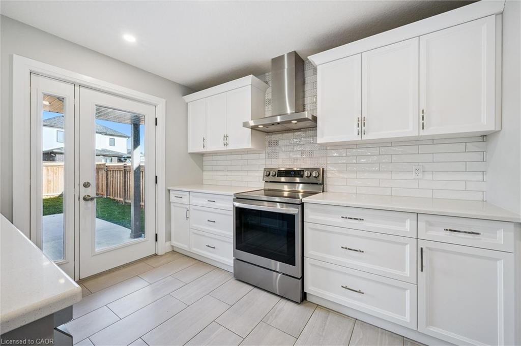 44 Halls Drive, Elora