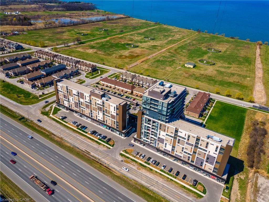 550 North Service Road 1404, Grimsby