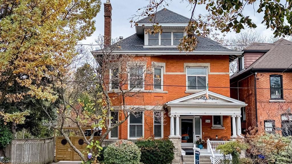 34 Holton Avenue S, Hamilton