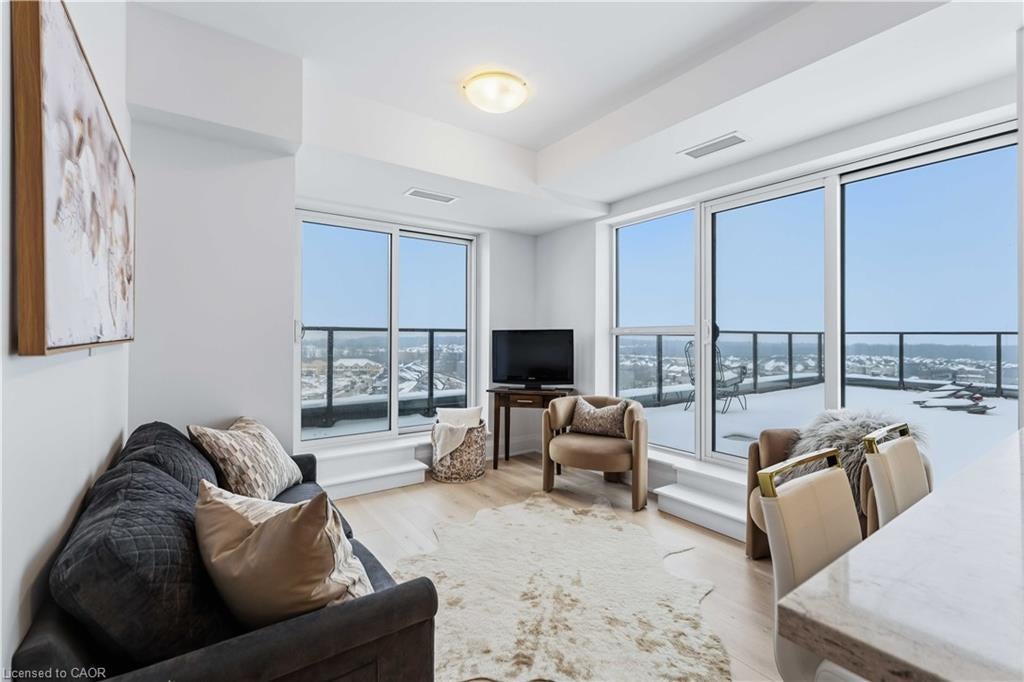 470 Dundas Street E 909, Hamilton