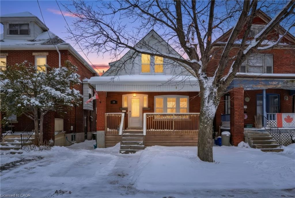 34 Balsam Avenue N, Hamilton