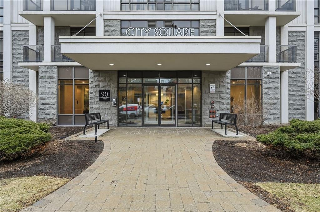 90 Charlton Avenue W 409, Hamilton
