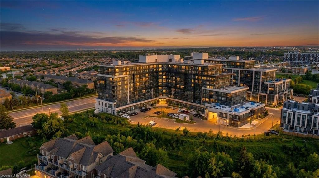 395 Dundas Street W 414, Oakville