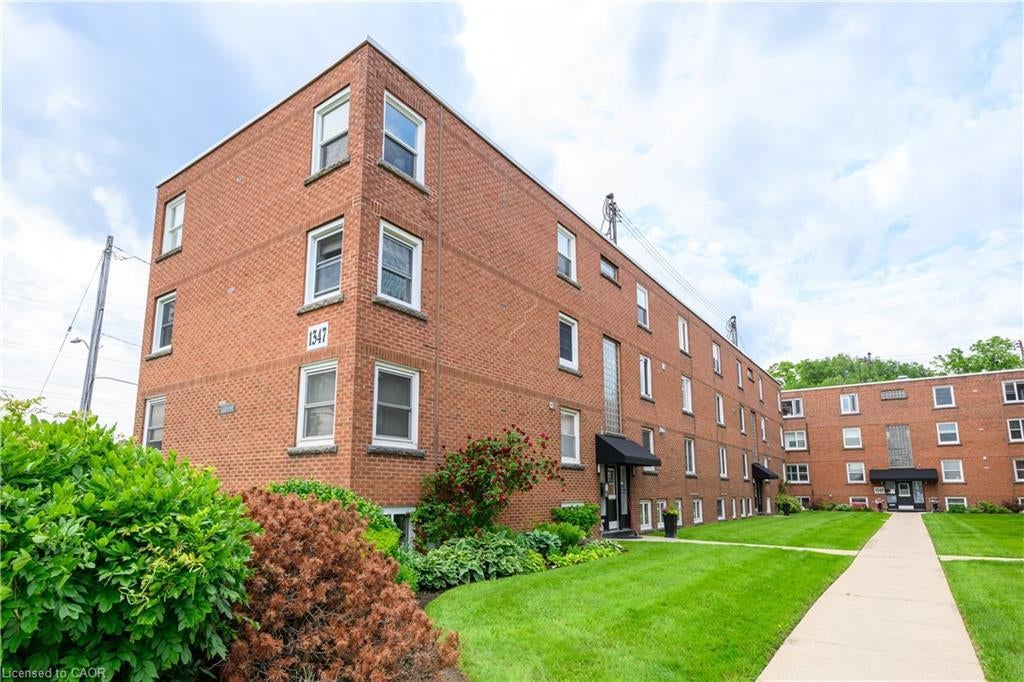 1347 Lakeshore Road 24, Burlington