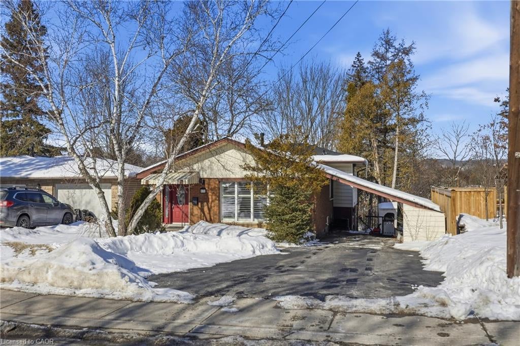 172 Old Ancaster Road, Dundas