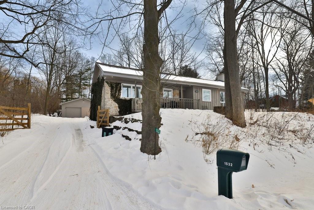 1532 Mineral Springs Road, Dundas
