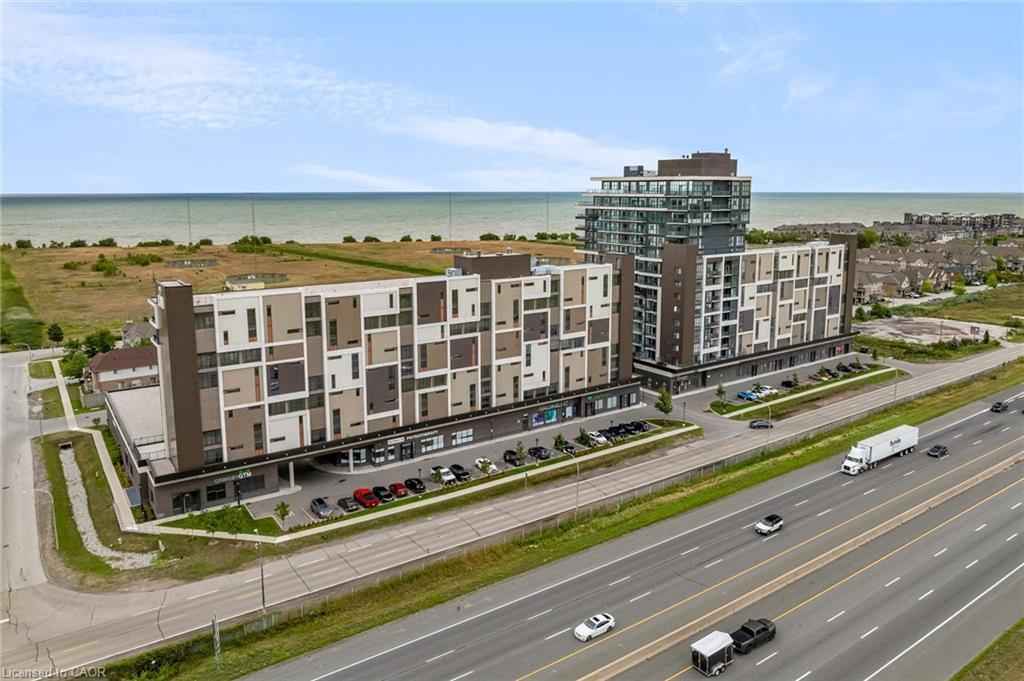 550 North Service Road 612, Grimsby