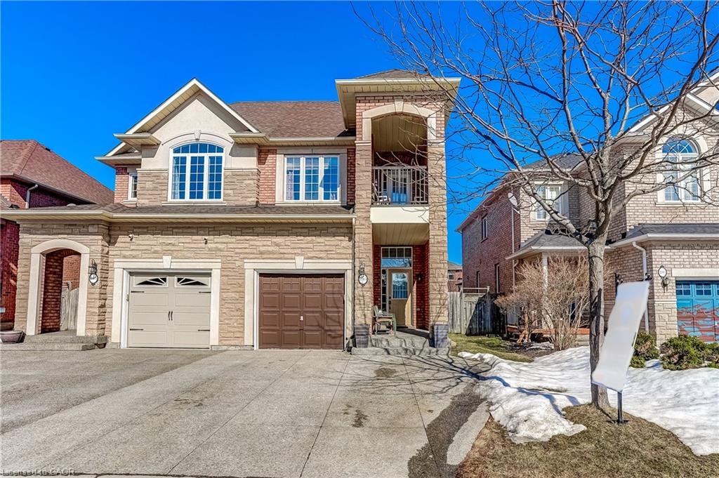 2313 Newcastle Crescent, Oakville