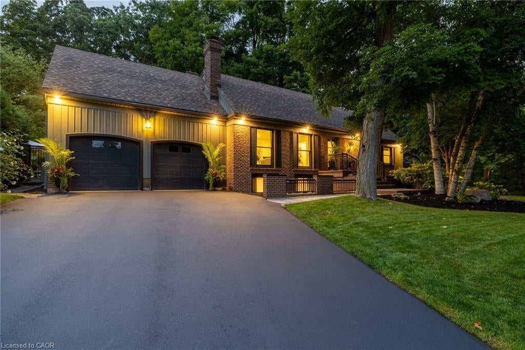 2129 Highview Drive, Burlington