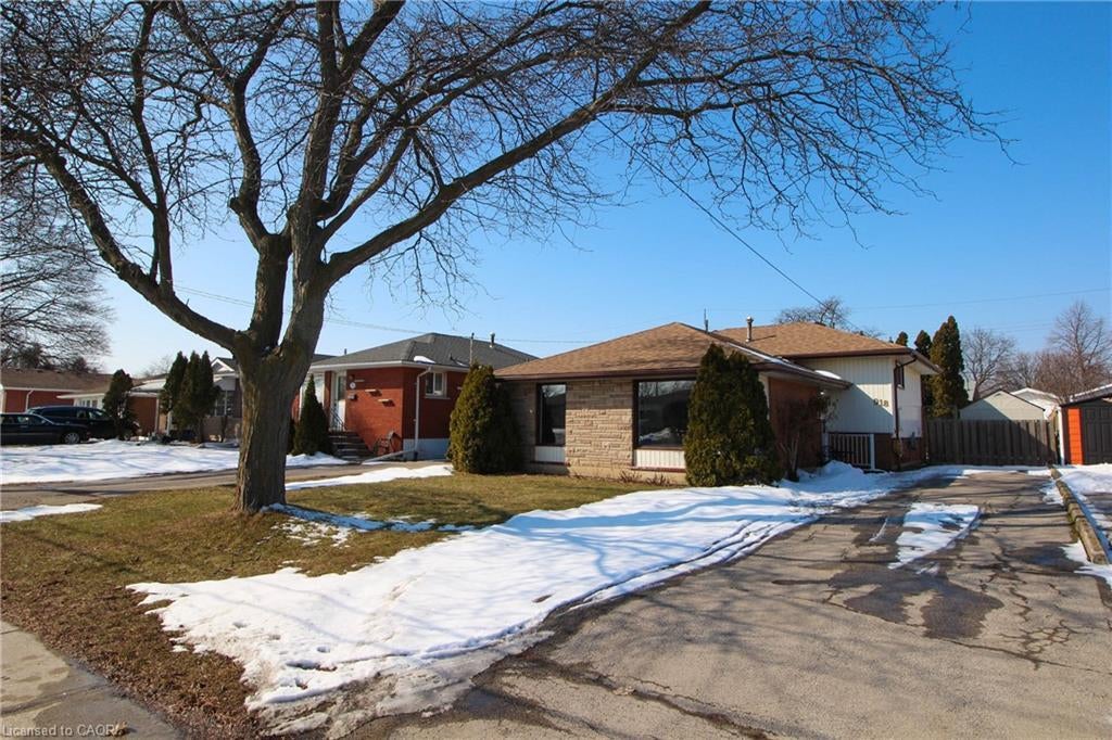 918 Upper Ottawa Street, Hamilton