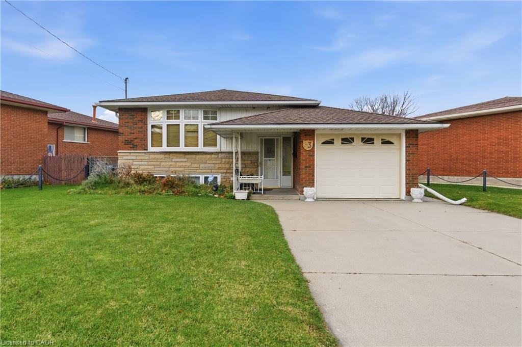 83 Riverdale Drive, Hamilton