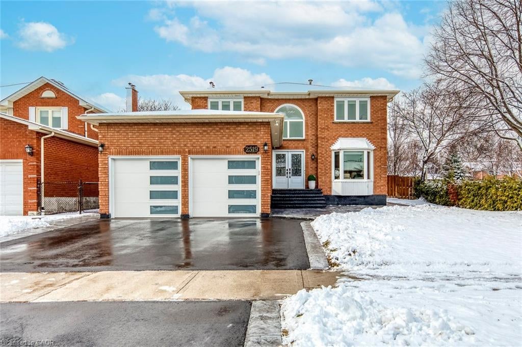 2519 Wynten Way, Oakville
