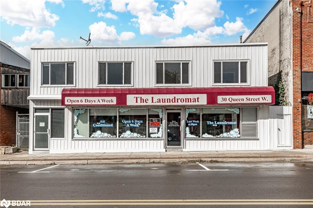 30 Queen Street W, Elmvale
