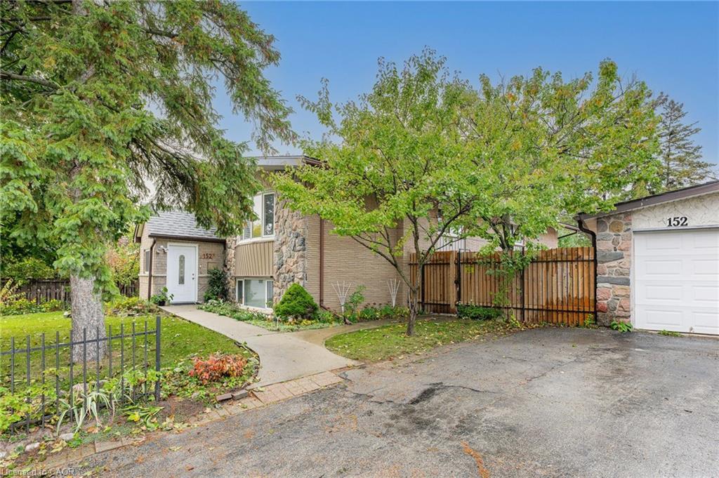 152 Kinzie Avenue, Kitchener