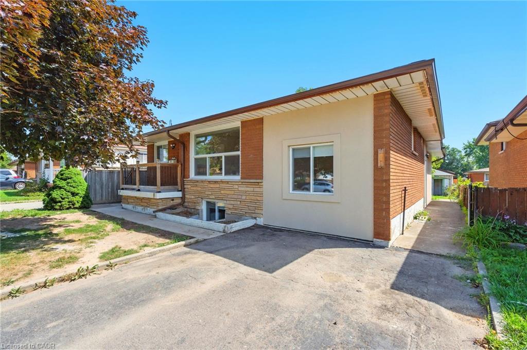 929 Upper Ottawa Street B, Hamilton