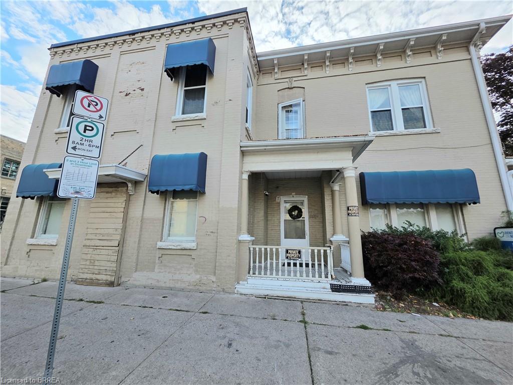 114 Market Street Upper, Brantford