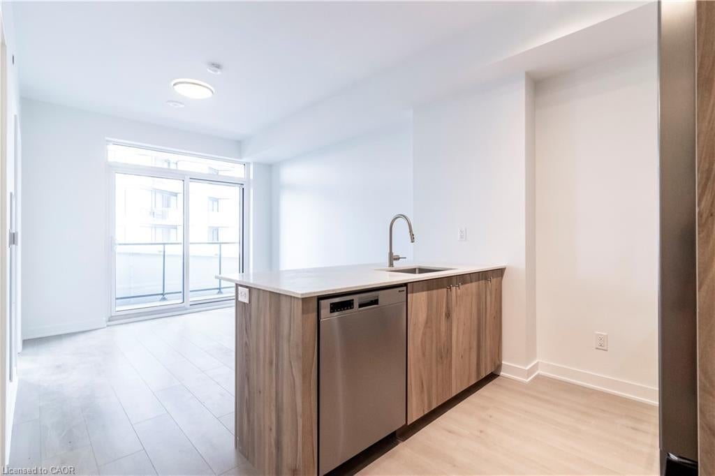 25 Wellington Street S 907, Kitchener