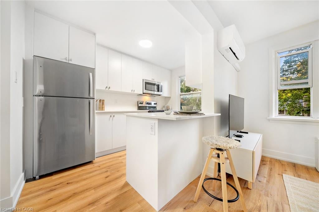 232 Elm Street 13, St. Thomas