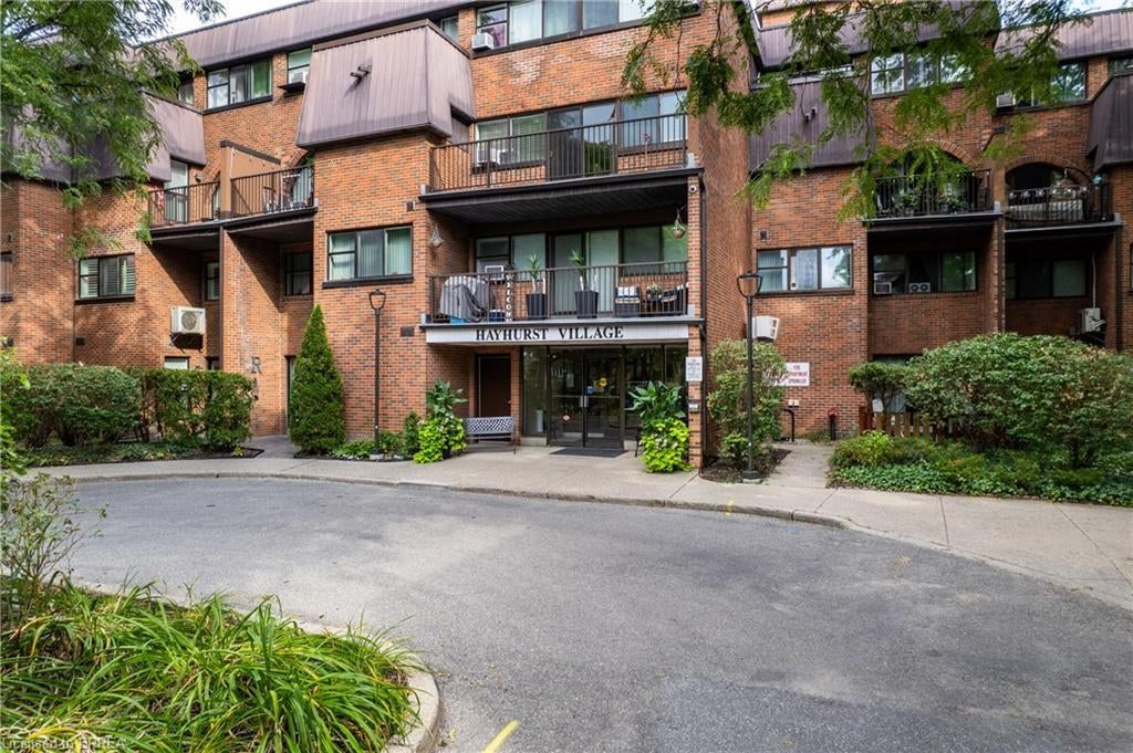 36 Hayhurst Road 160, Brantford