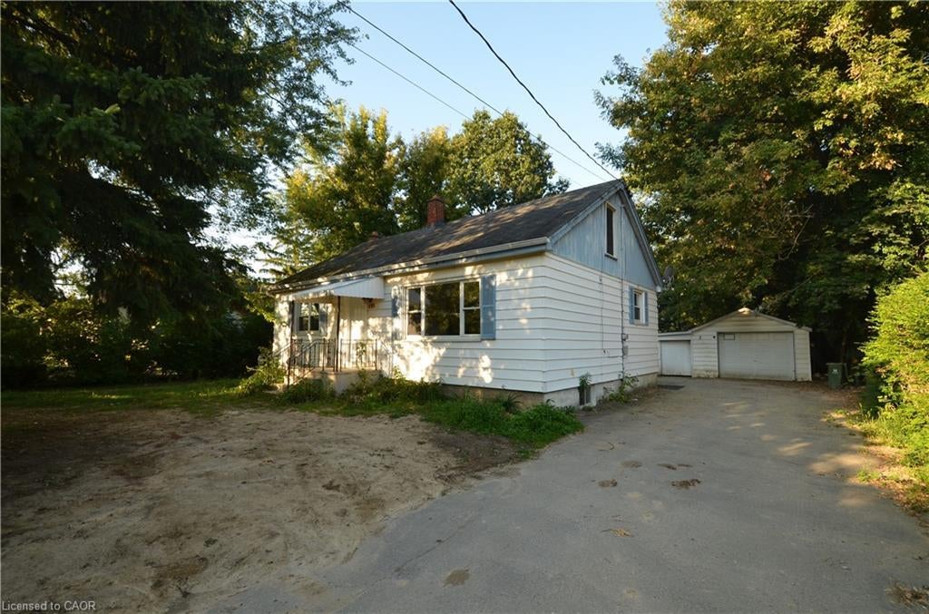 490 Springbrook Avenue, Ancaster