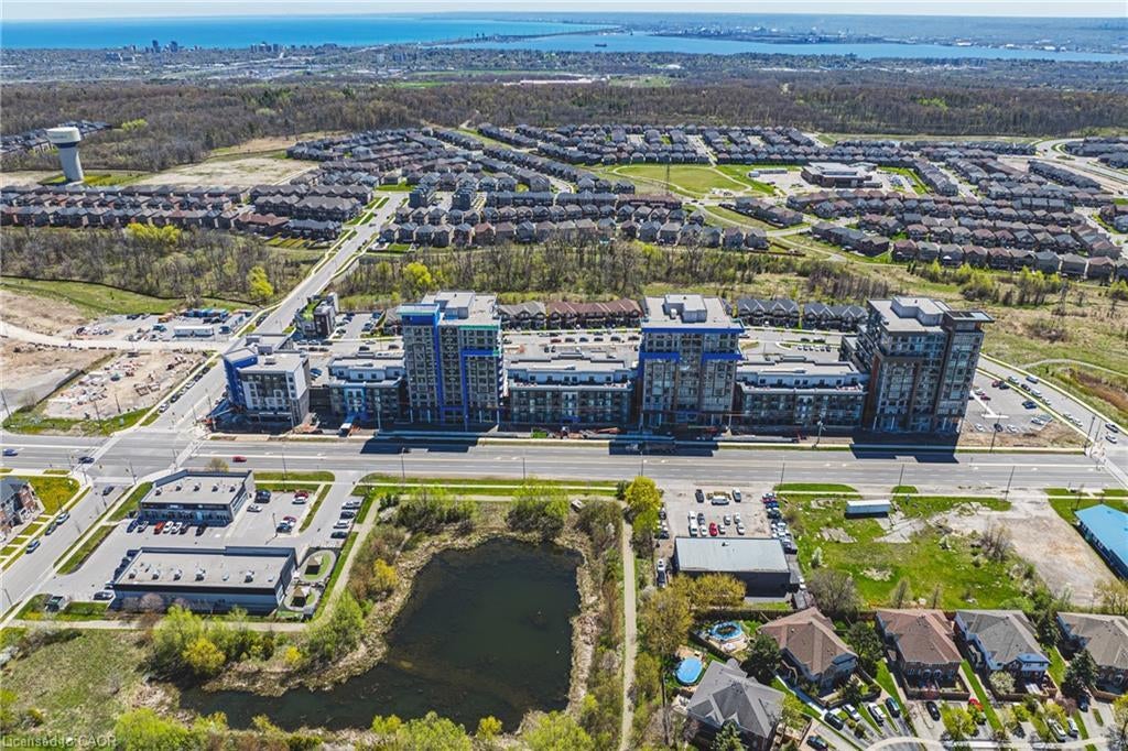 460 Dundas Street E 327, Waterdown