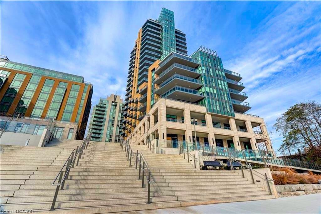 2060 Lakeshore Road 304, Burlington