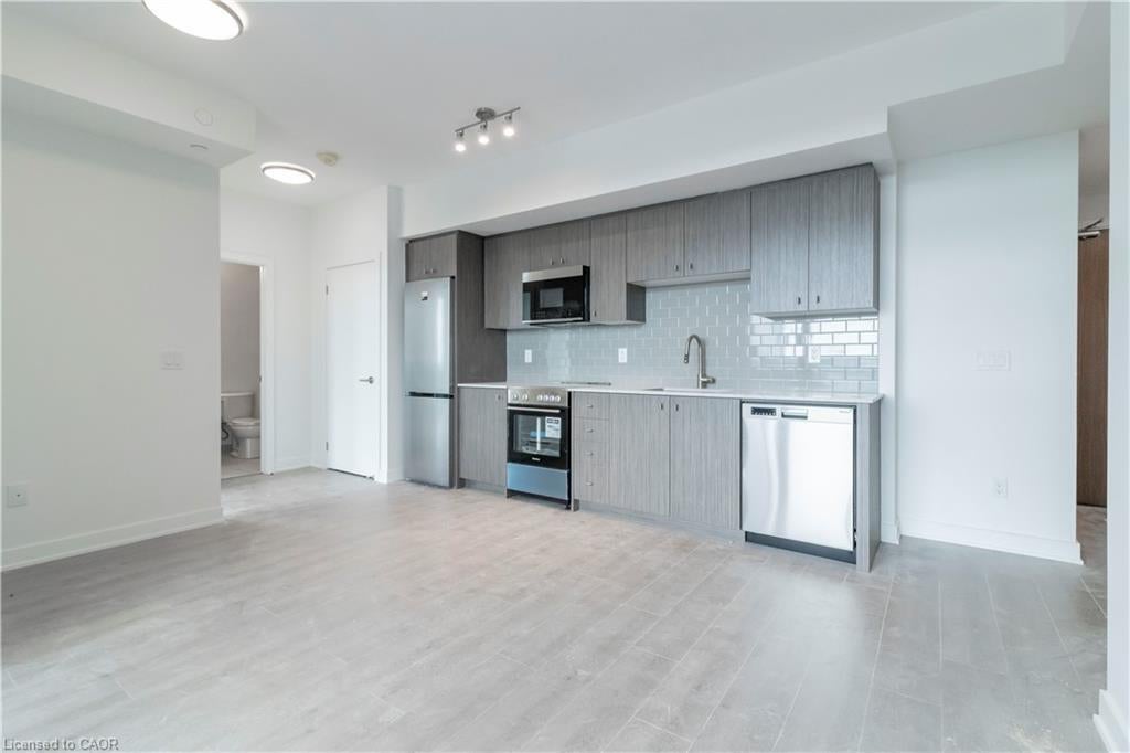 25 Wellington Street S 406, Kitchener