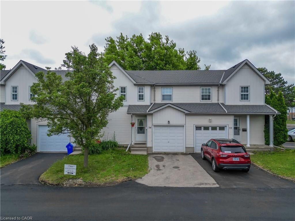90 Mooregate Crescent 34, Kitchener
