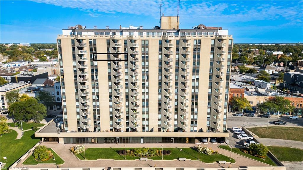 155 Front Ridge N 1306, Sarnia