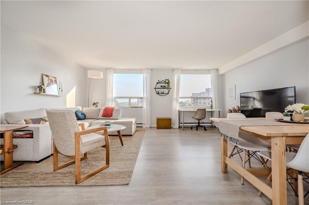 18 Holborn Court 503, Kitchener