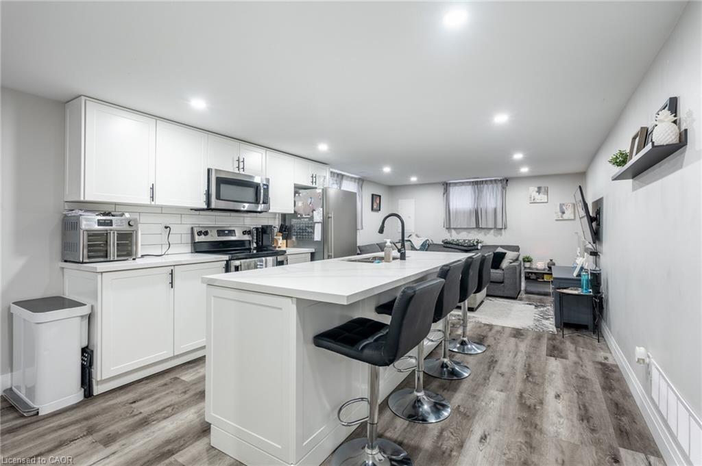 242 West 17th Street Lower, Hamilton