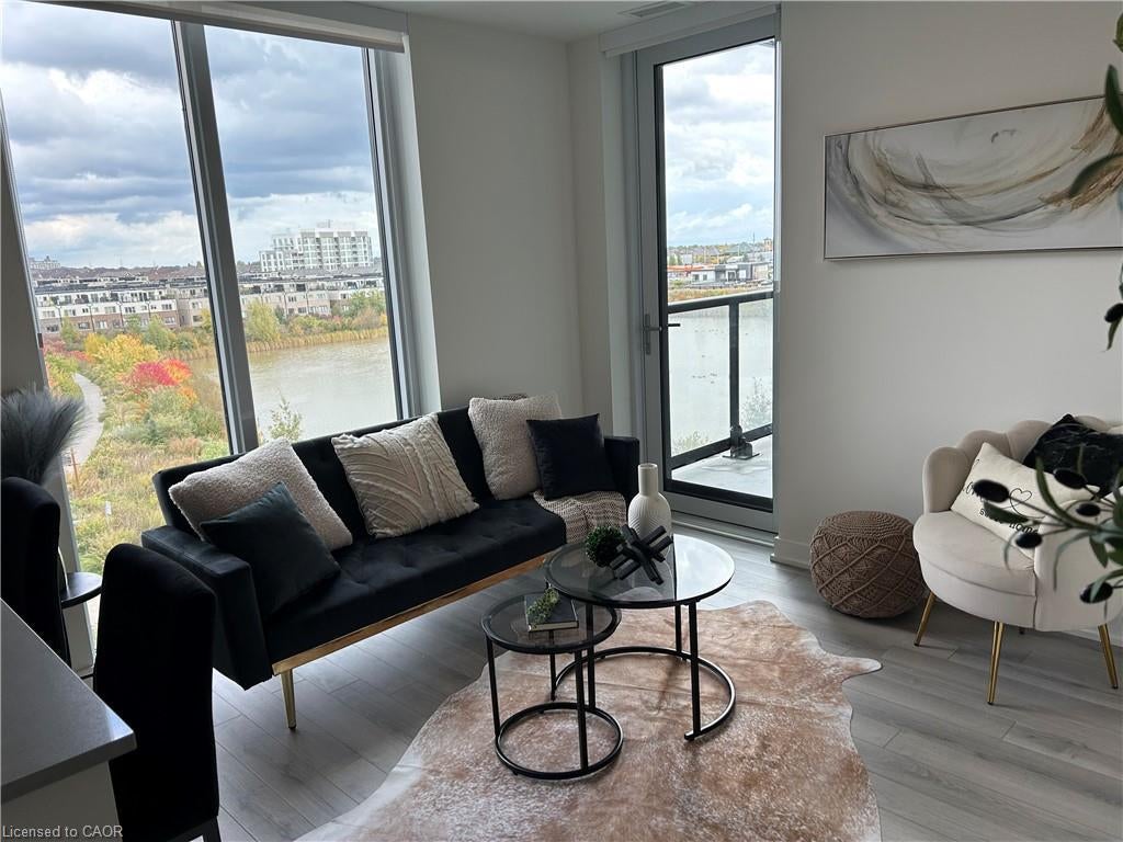 510-3079 Trafalgar Road, Oakville