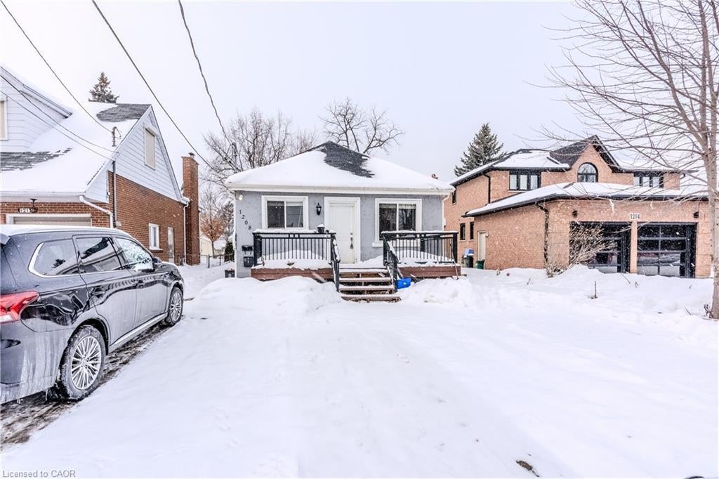 1208 West 5th Street, Hamilton