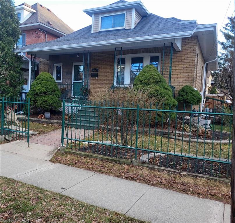 444 Maple Avenue, Hamilton