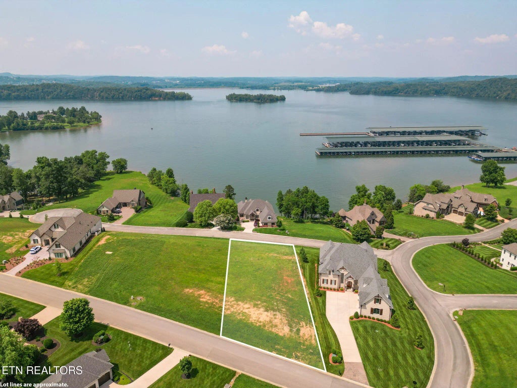 297 Cypress Pointe Drive, Lenoir City