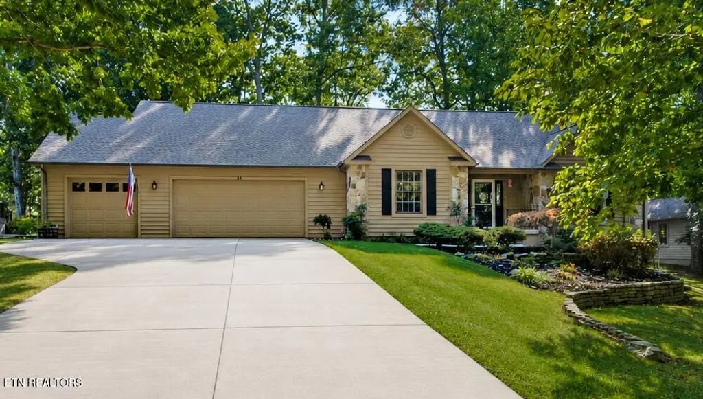 21 Amesbury Court, Crossville