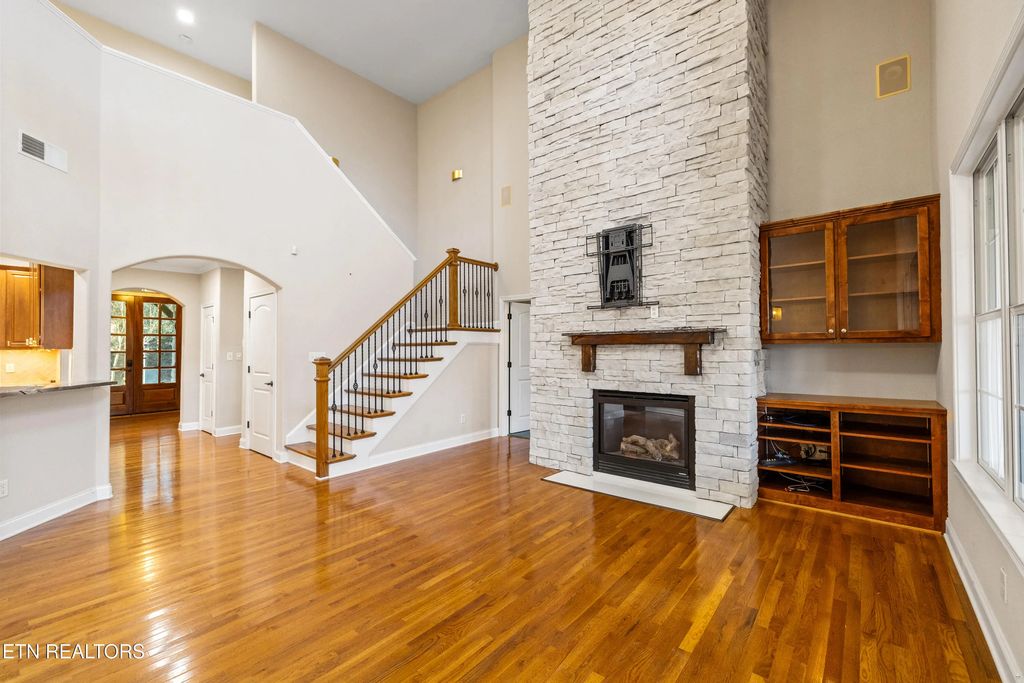 10033 Autumn Valley Lane, Knoxville