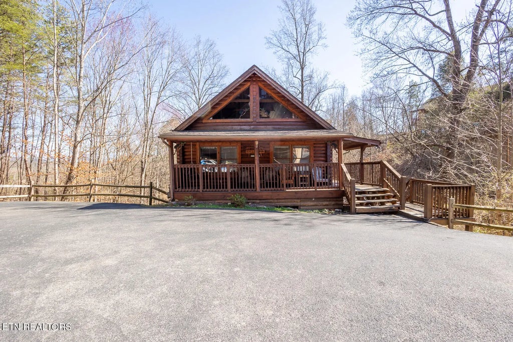 336 Big Bear Way, Pigeon Forge