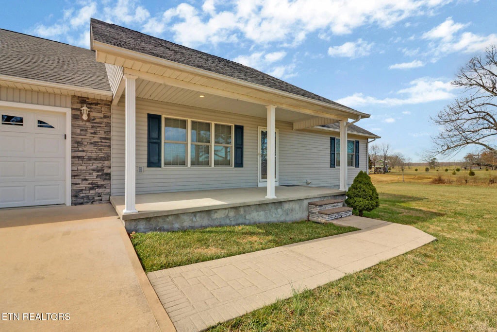 3136 Rugby Pike, Jamestown