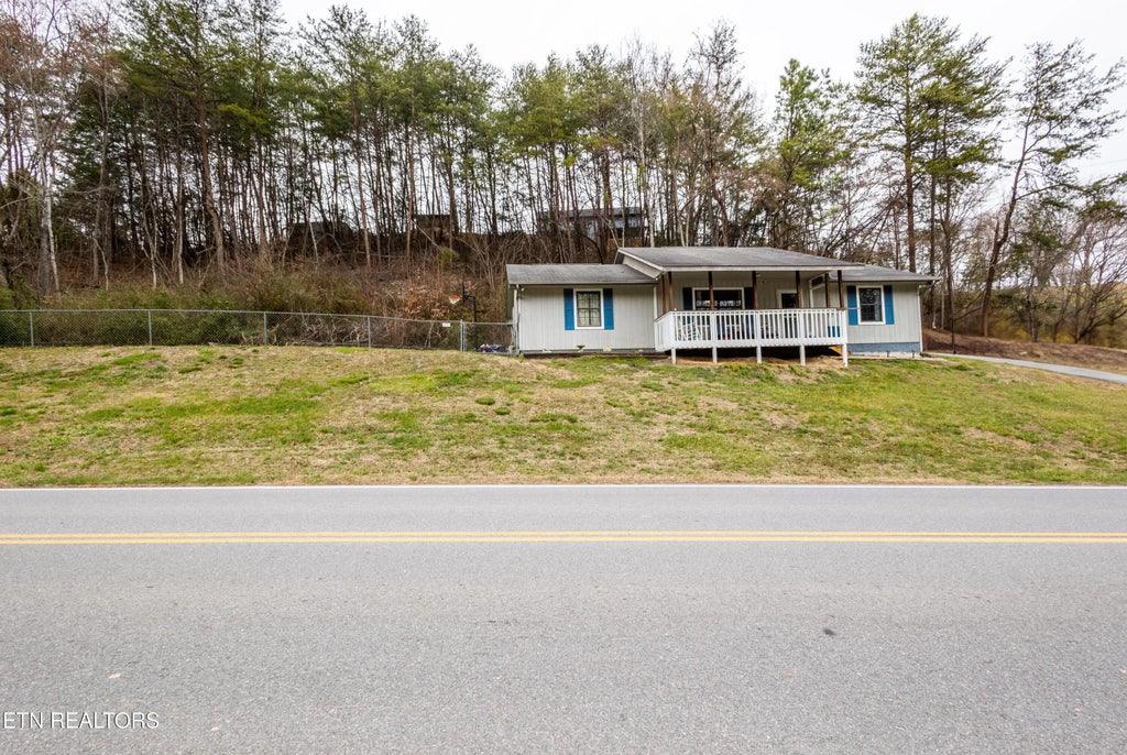 524 Pine Mountain Rd, Pigeon Forge